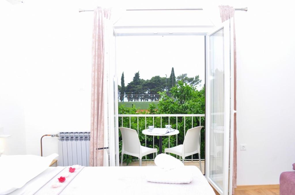 Apartments Ratko Tučepi Eksteriør billede