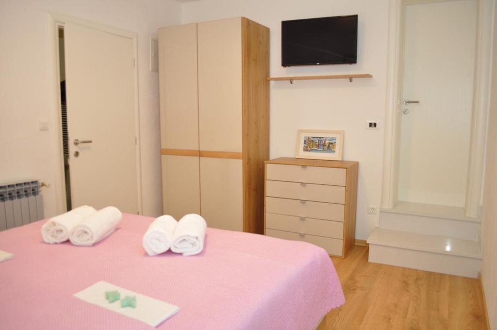 Apartments Ratko Tučepi Eksteriør billede