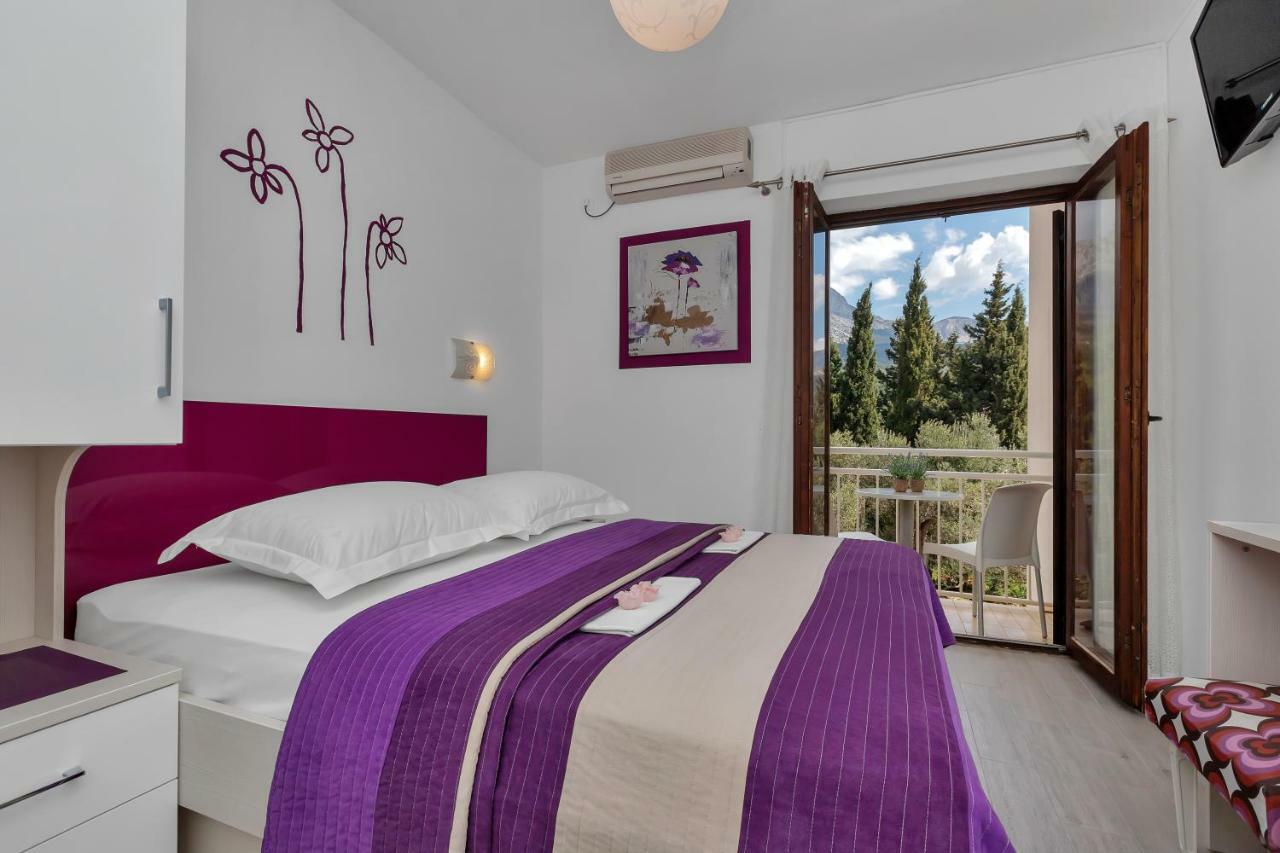 Apartments Ratko Tučepi Eksteriør billede