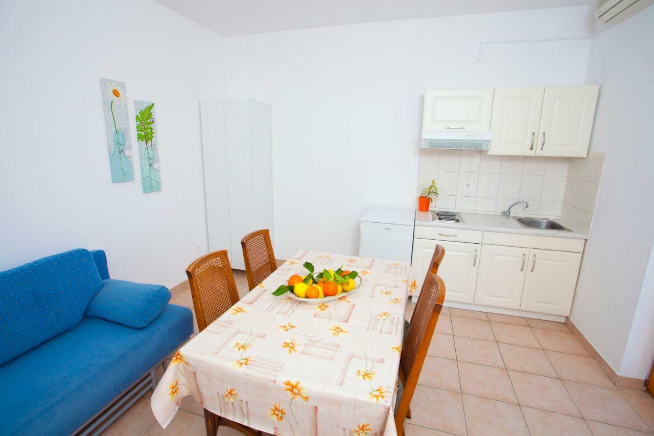 Apartments Ratko Tučepi Eksteriør billede