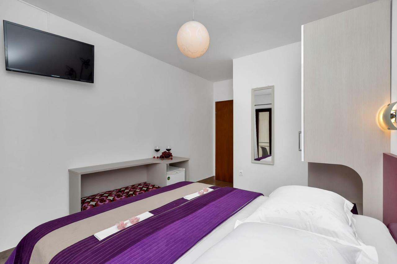 Apartments Ratko Tučepi Eksteriør billede